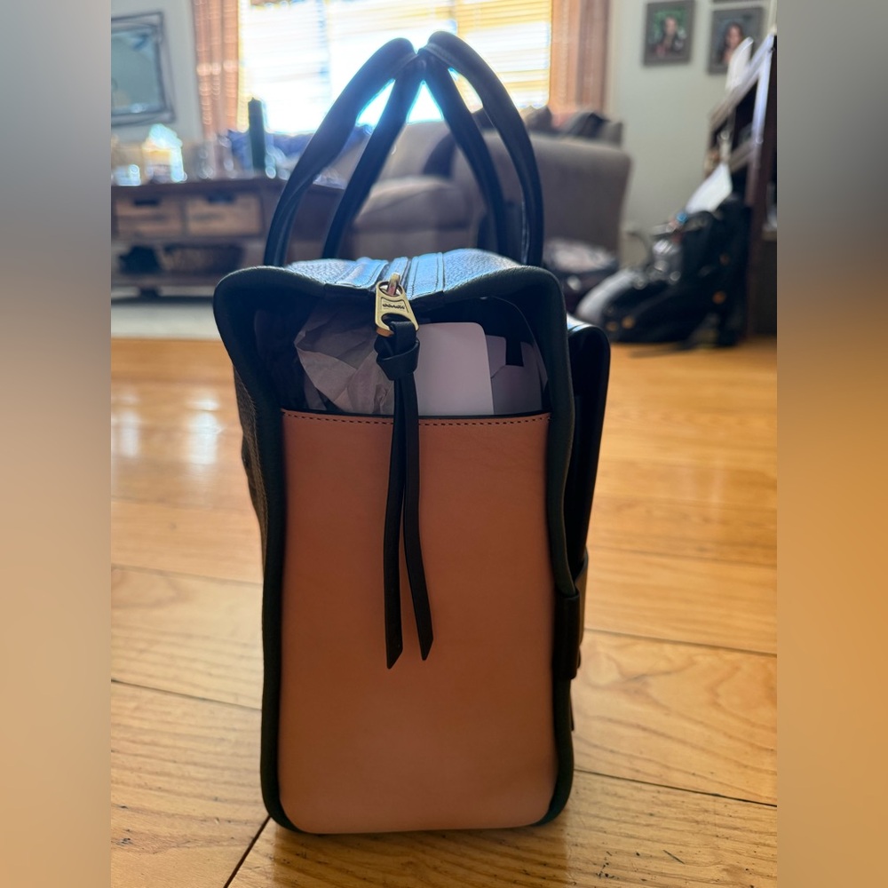 Coach Black and Green Bag - Picture 4 of 10